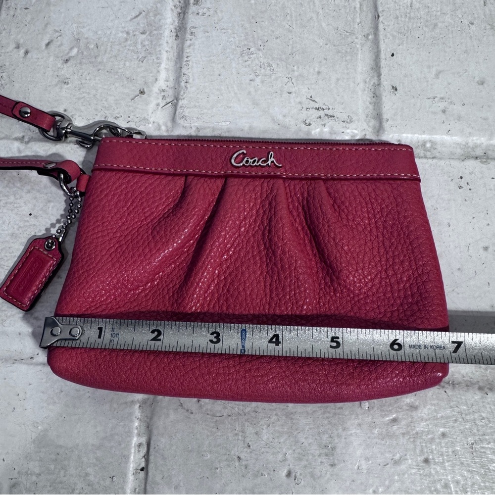 Coach Pink Pomegranate Pleated Wristlet with Hangtag - Picture 8 of 10